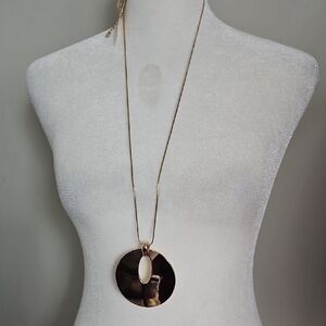 NWT New Directions Gold Pendant Necklace